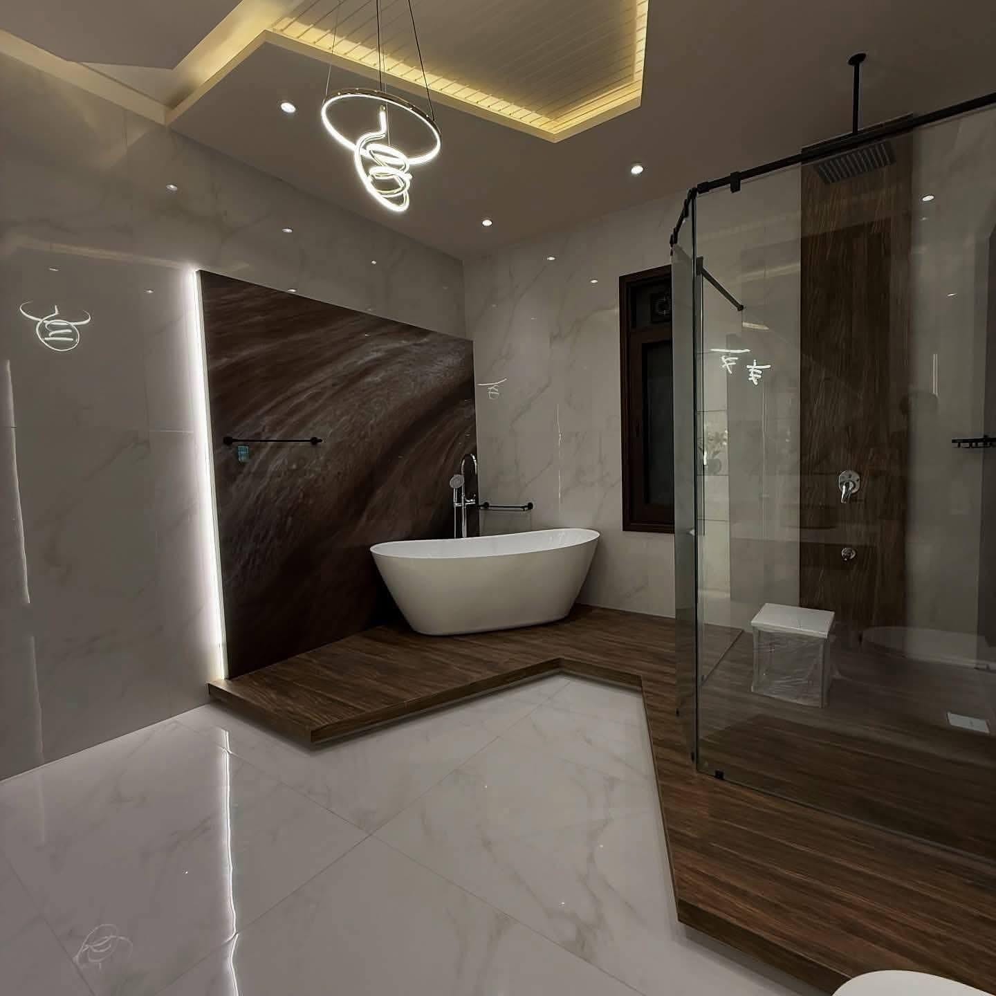 666 yards house for sale in Phase 8 DHA Karachi