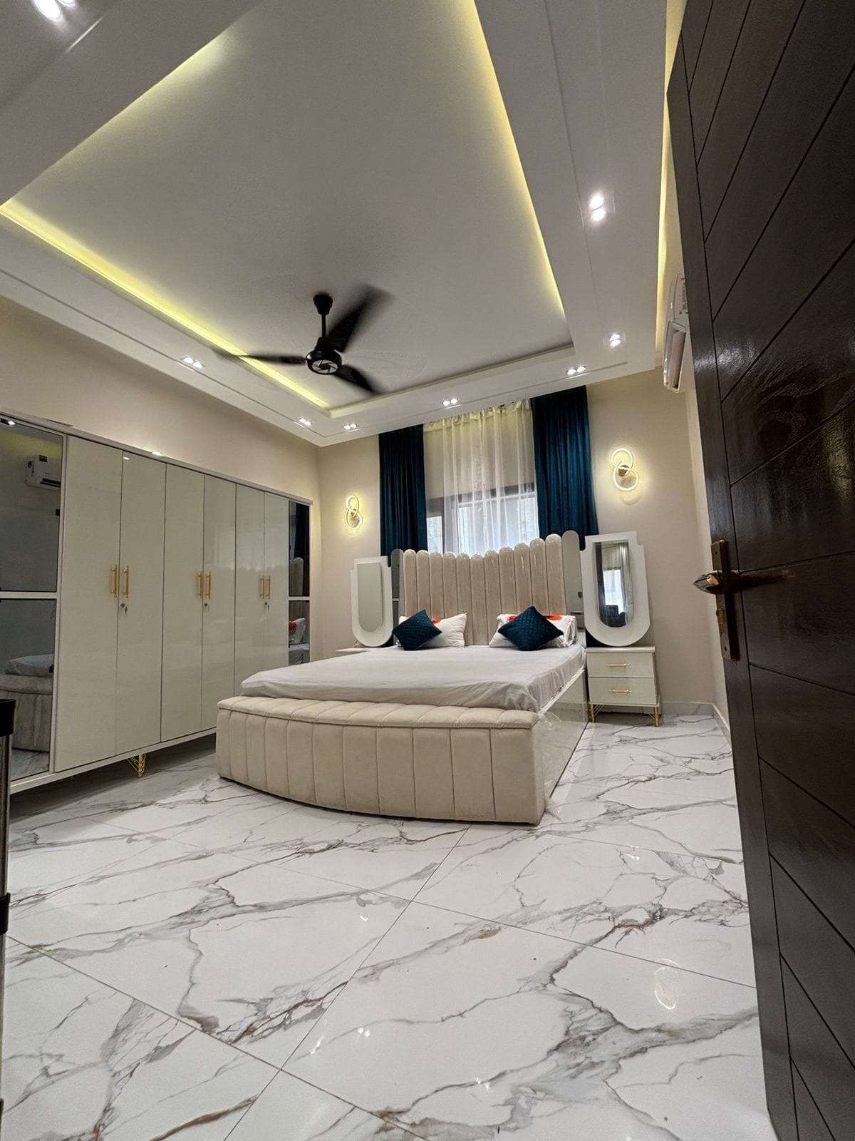 500 Yards Luxury West-Open House for Sale in DHA Phase 6 Karachi