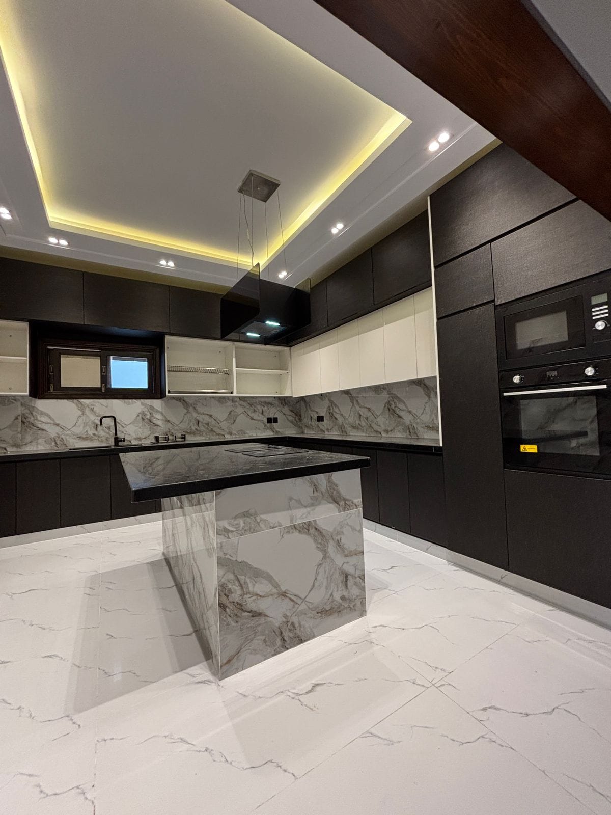 500 Yards House for Sale in DHA Phase 6 Karachi