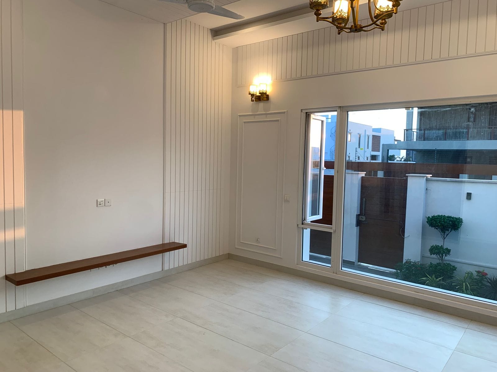 500 yards house for sale in Phase 8 DHA Karachi