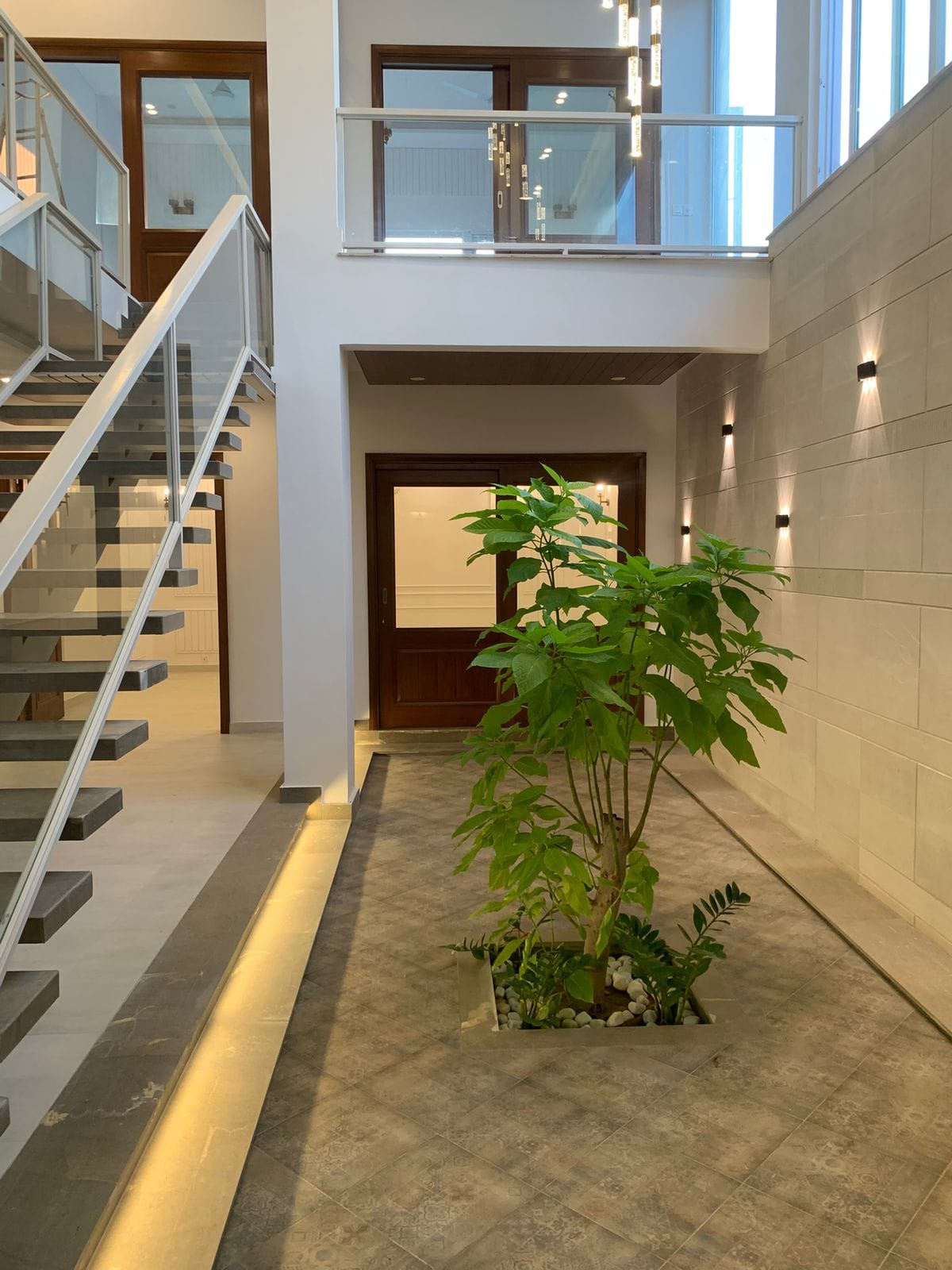 500 yards house for sale in Phase 8 DHA Karachi