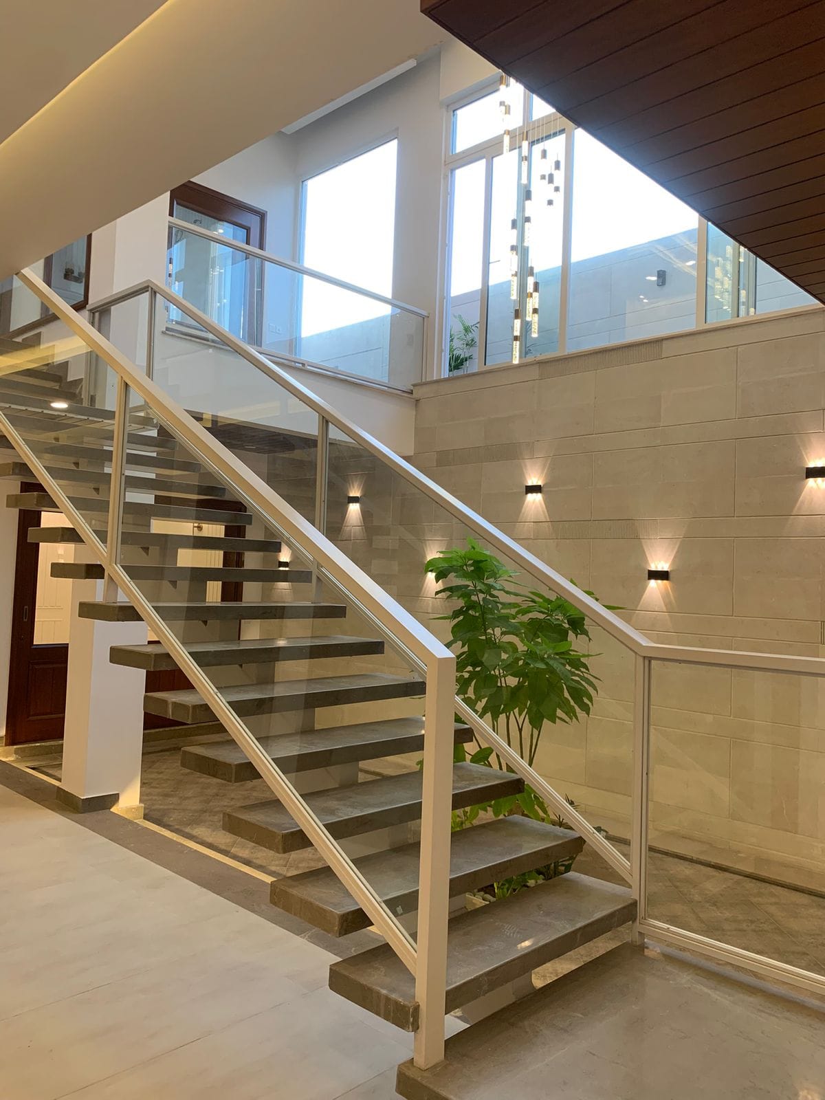 500 yards house for sale in Phase 8 DHA Karachi