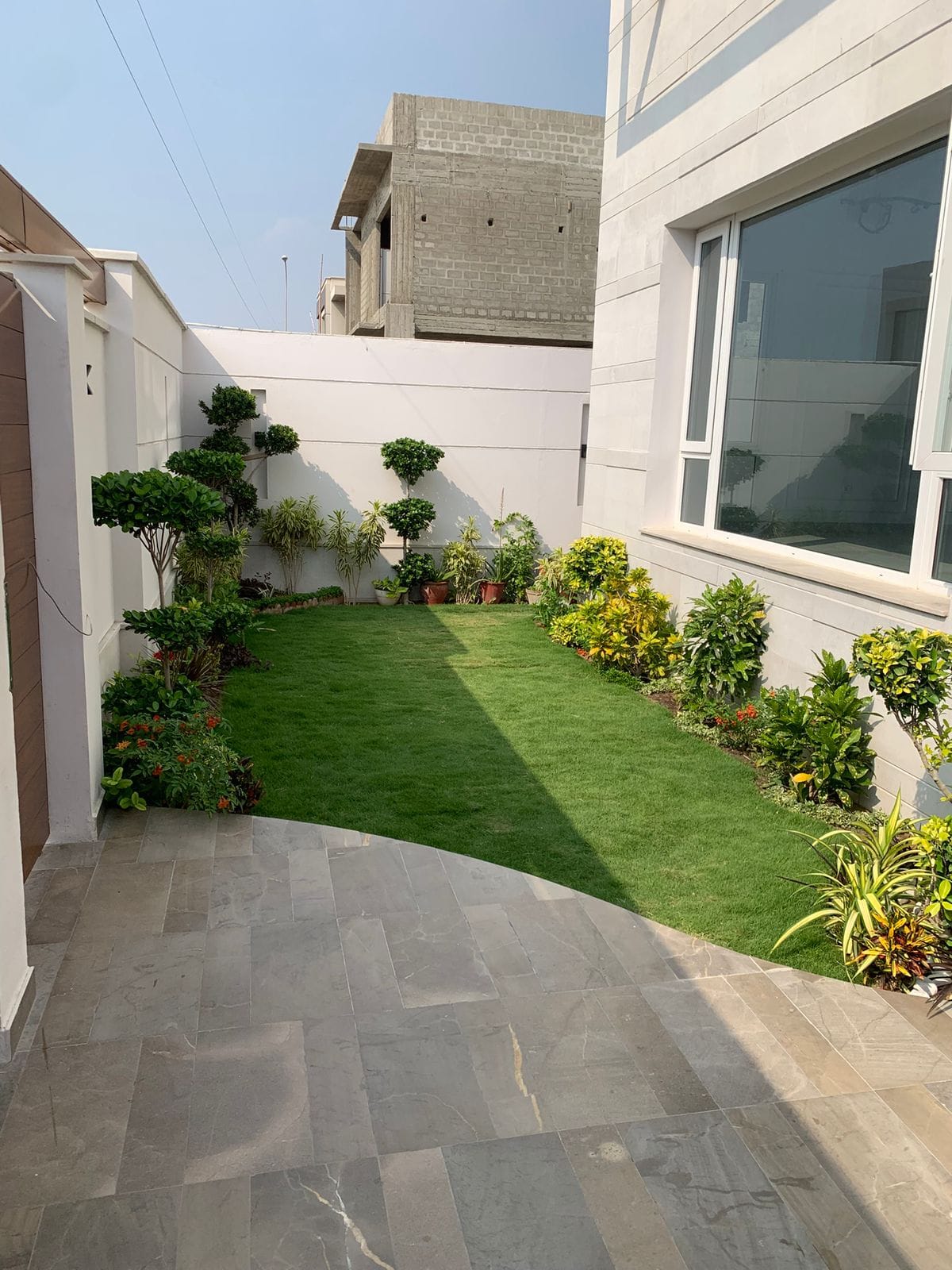 500 yards house for sale in Phase 8 DHA Karachi