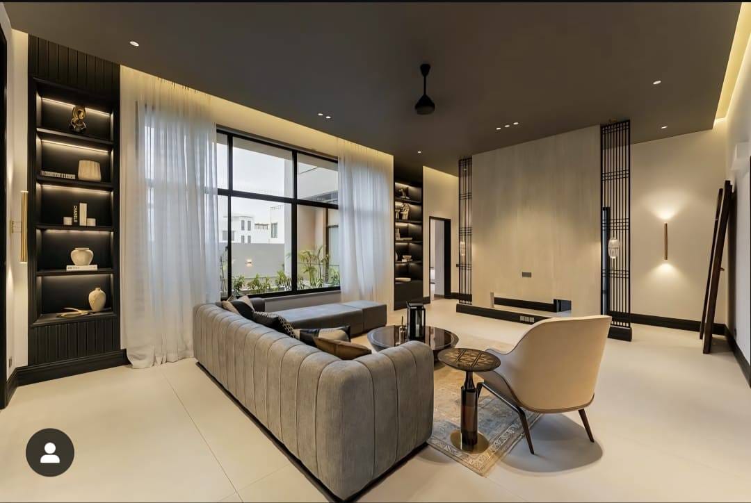 1000 Yards House for Sale in Phase 8 DHA Karachi