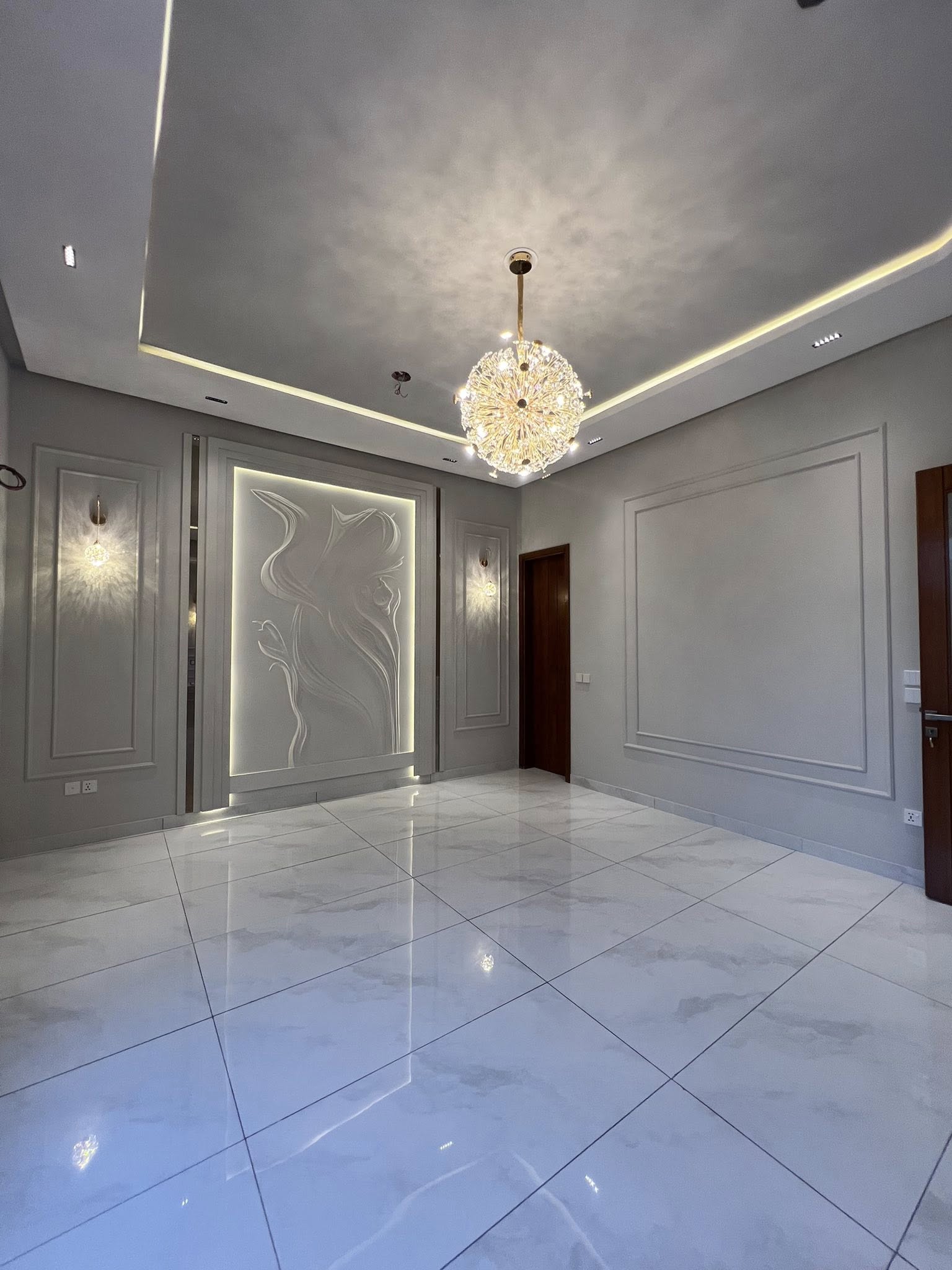 300 yards bungalow for sale