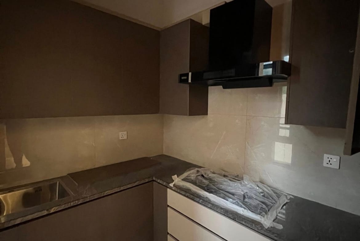 300 yards bungalow for sale