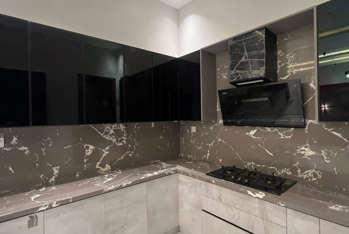 300 yards bungalow for sale