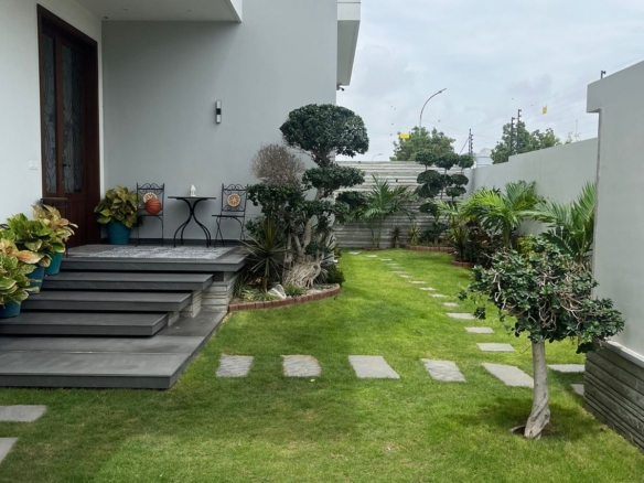 Bungalow for Sale – Phase 8