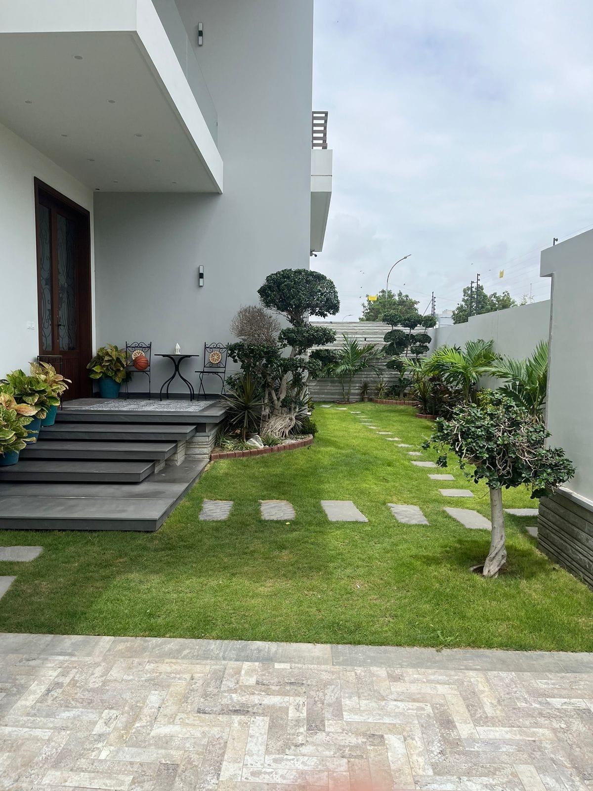 Bungalow for Sale – Phase 8