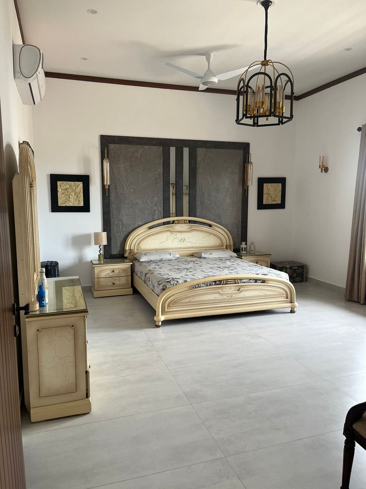 Bungalow for Sale – Phase 8