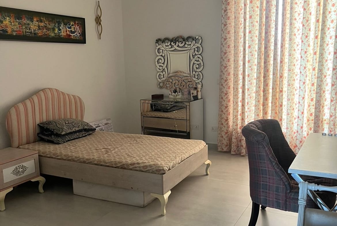 Bungalow for Sale – Phase 8