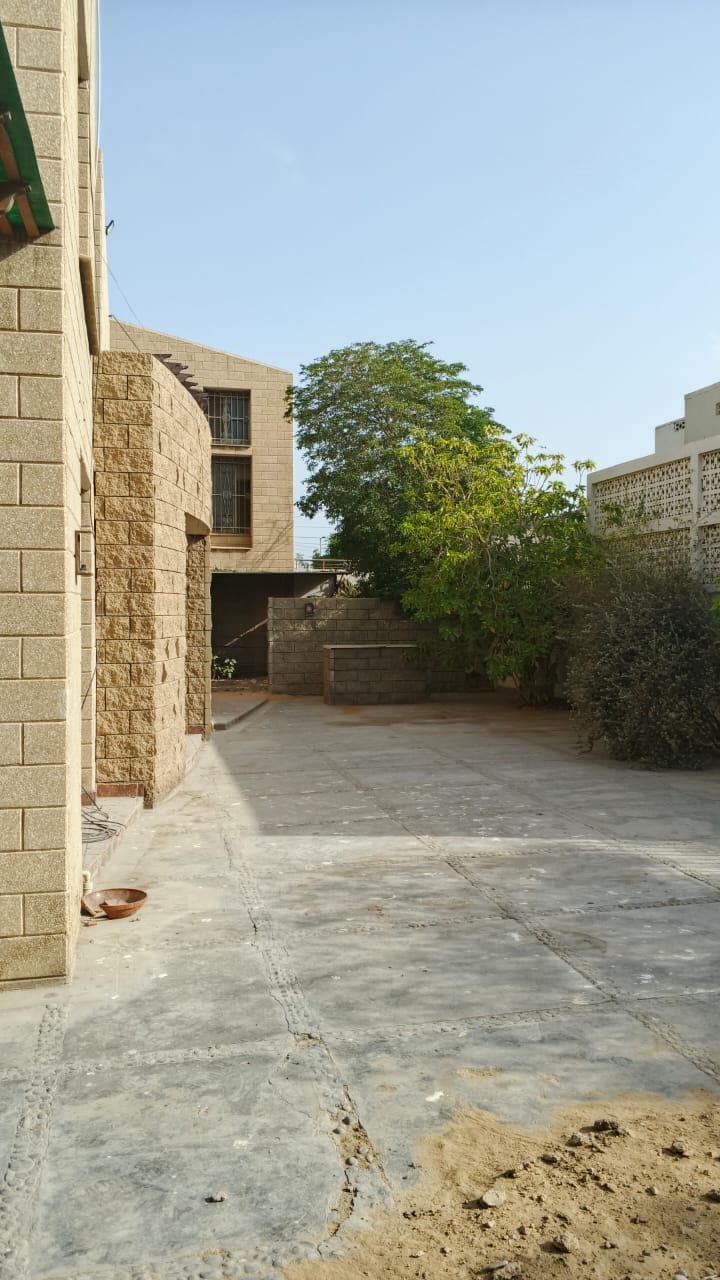 Corner house for sale in Phase 2 DHA Karachi