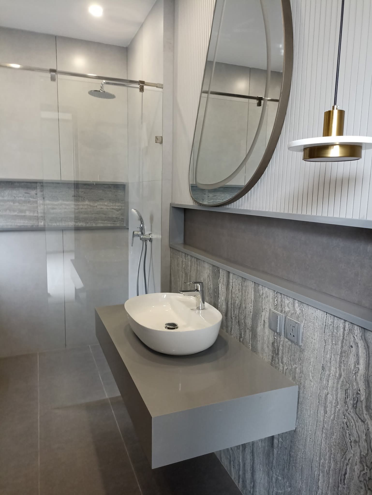 Modern 500 Yards Bungalow for Sale