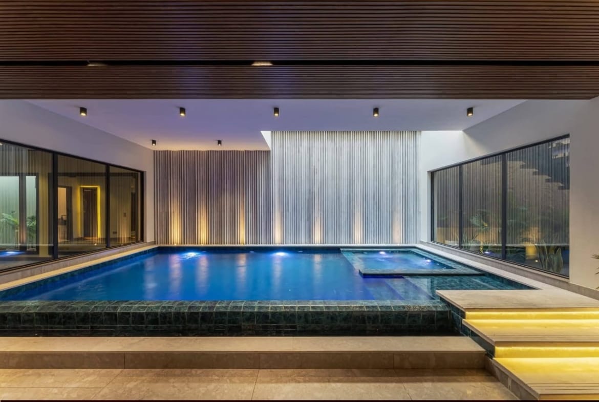 Luxurious bungalow for sale in phase 8