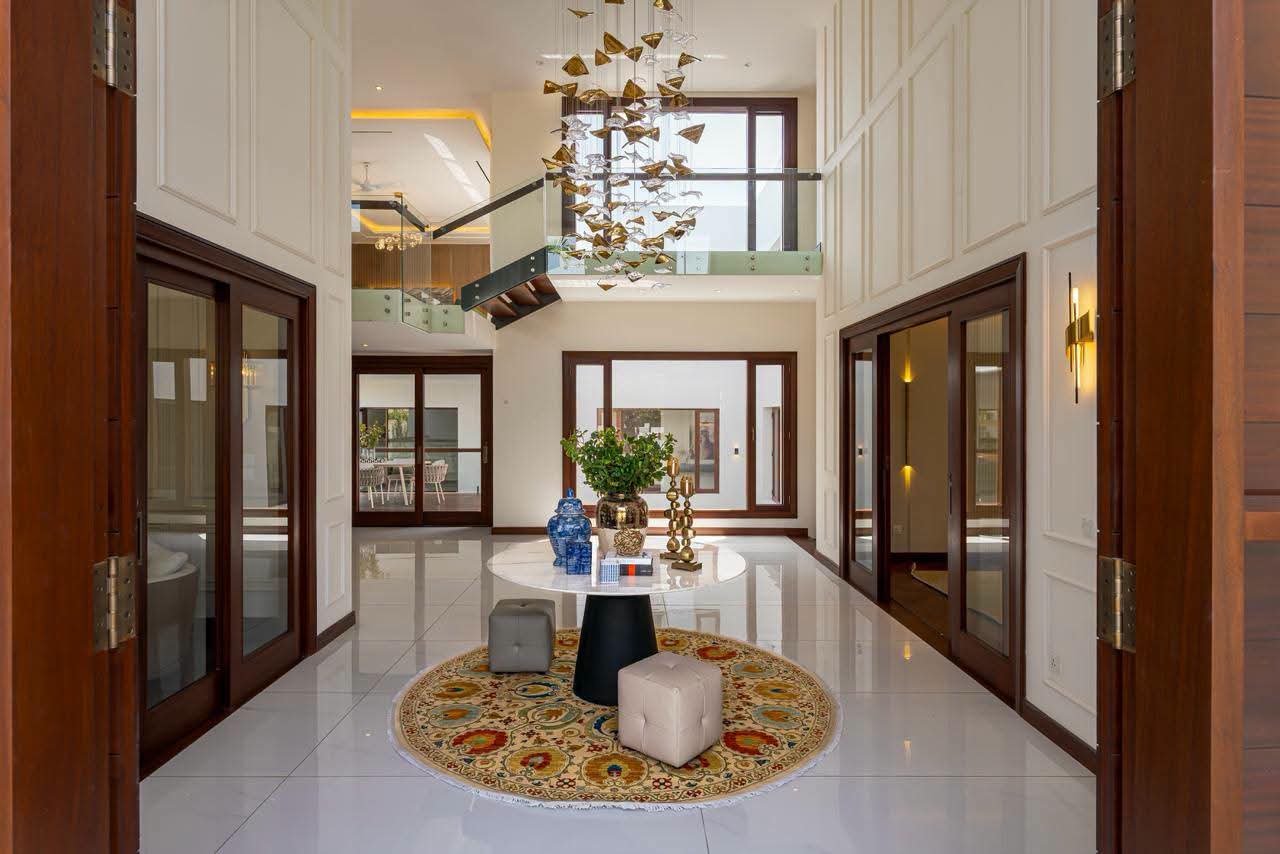 1000 Sq-yards Home for Sale in Phase 8, DHA Karachi