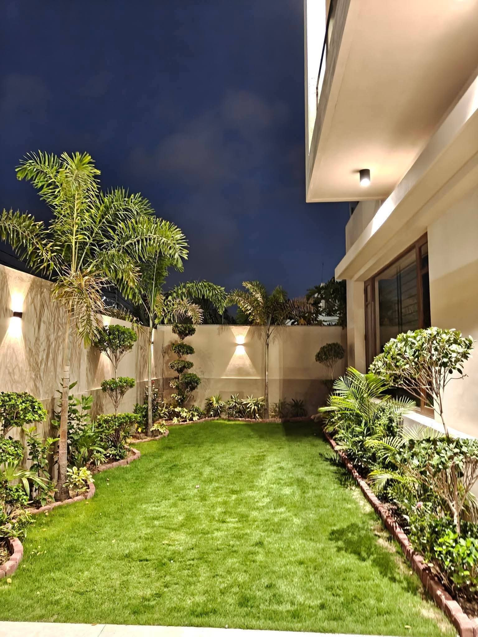600 Sq Yards House for Sale in Phase 7, DHA Karachi — property photo 2