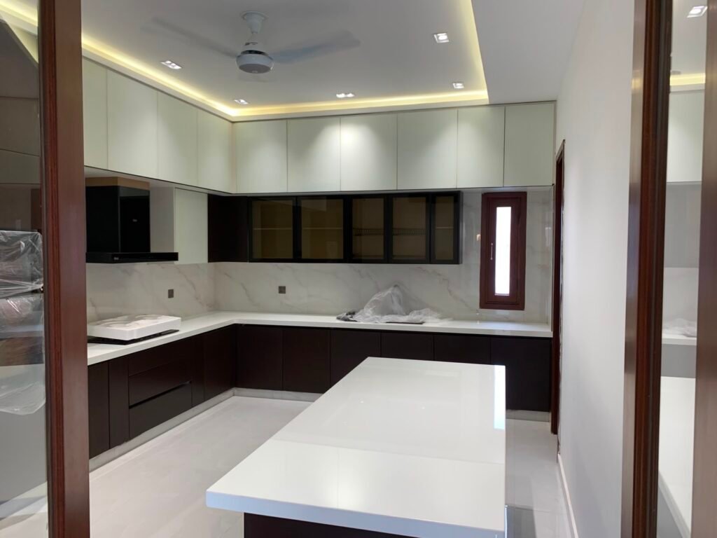 500 Sq Yards House for Sale in Phase 8, DHA Karachi — property photo 4