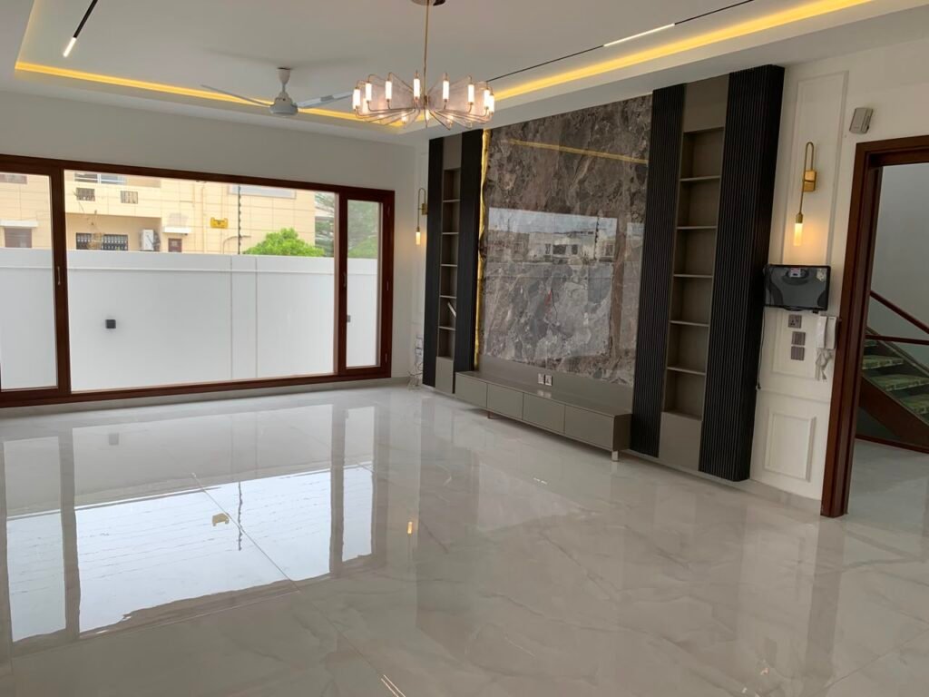 500 Sq Yards House for Sale in Phase 8, DHA Karachi — property photo 3
