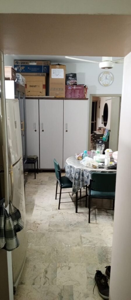 1,000 Sq Ft Apartment for Rent in Phase 5, DHA Karachi — property photo 2