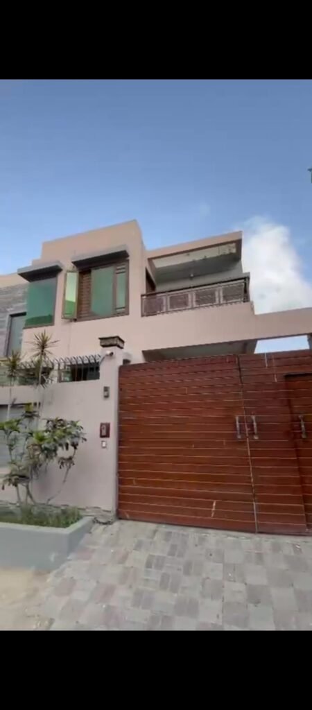 250 Sq Yards House for Sale in Phase 6, DHA Karachi