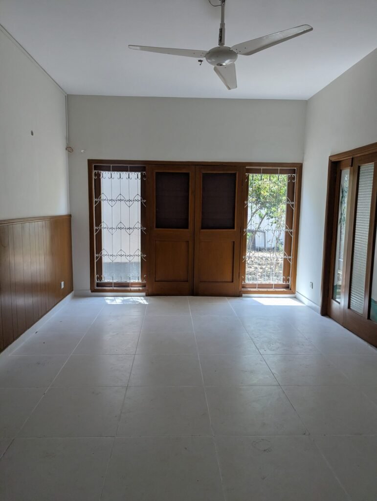 1,000 Sq Yards House for Rent in Phase 5, DHA Karachi — property photo 4
