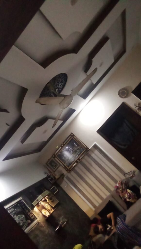 950 Sq Ft Apartment for Sale in Phase 6, DHA Karachi — property photo 4
