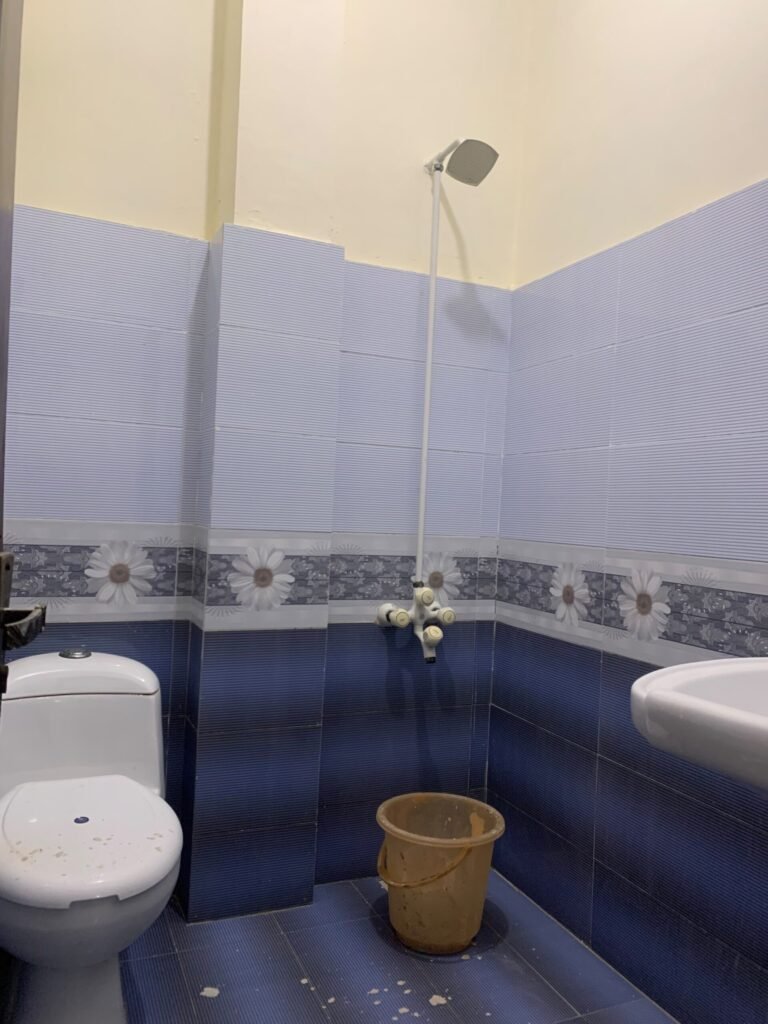 1,050 Sq Ft Apartment for Sale in Phase 6, DHA Karachi — property photo 5