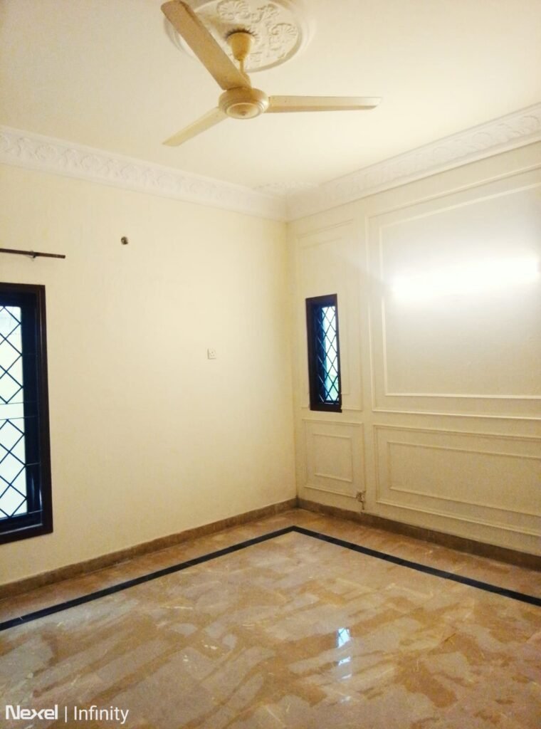 500 Sq Yards House for Rent in Phase 6, DHA Karachi — property photo 5
