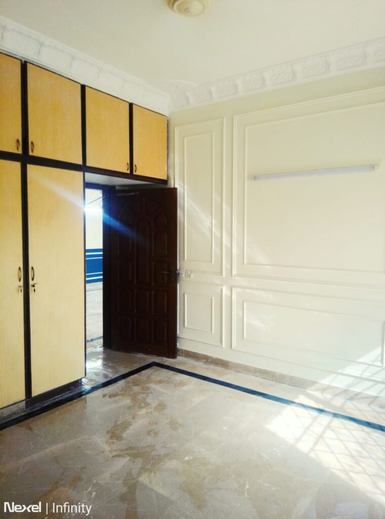 500 Sq Yards House for Rent in Phase 6, DHA Karachi — property photo 4