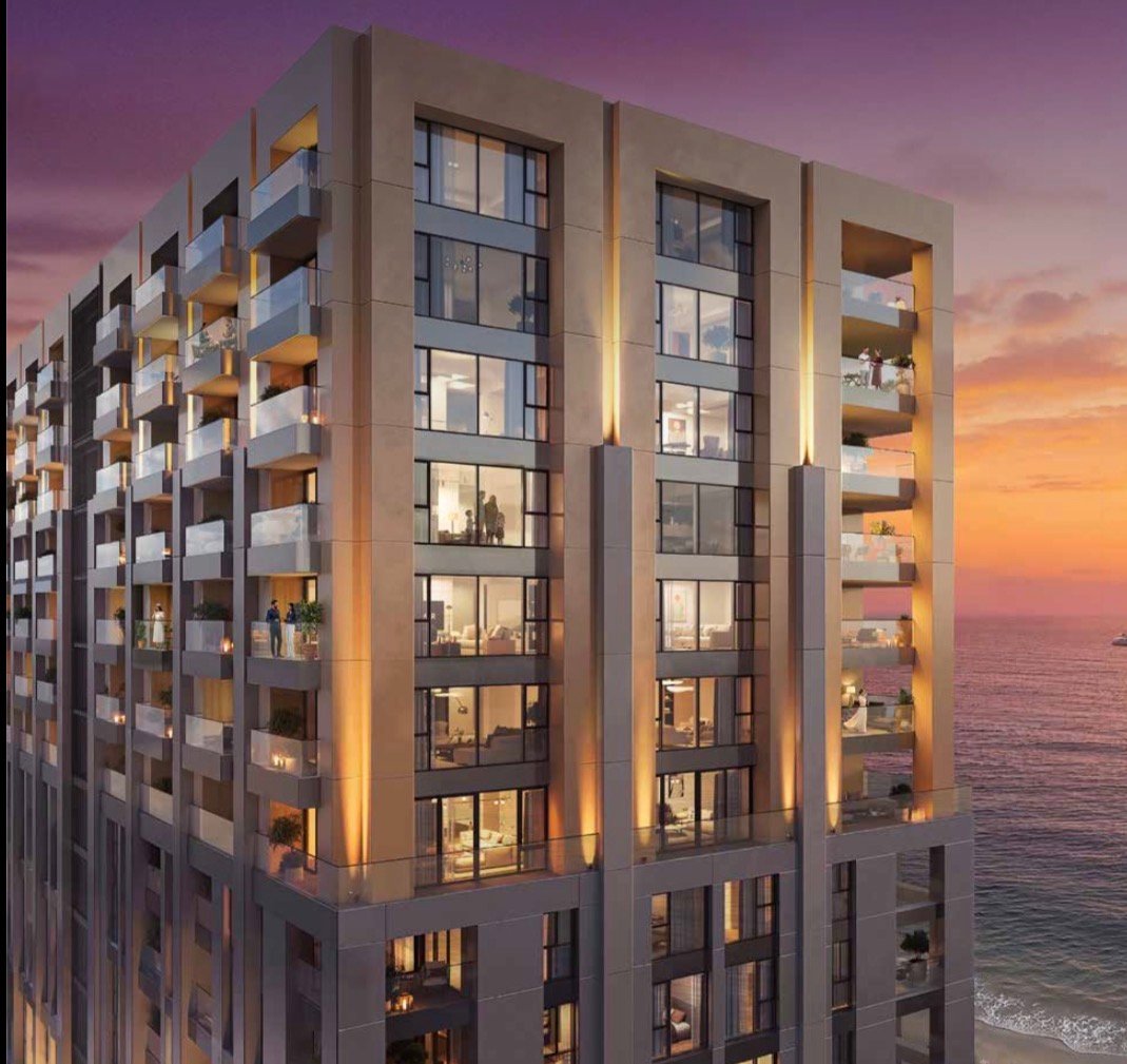 2,400 Sq Ft Apartment for Sale in Phase 8, DHA Karachi — property photo 2
