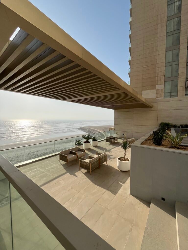 2-Bedroom Boulevard-Facing Apartment | 19th Floor | The Views, Emaar Oceanfront — property photo 3