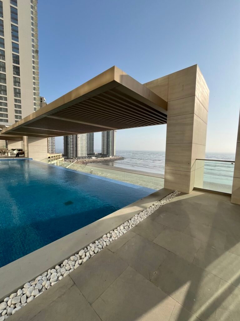 2-Bedroom Boulevard-Facing Apartment | 19th Floor | The Views, Emaar Oceanfront — property photo 4