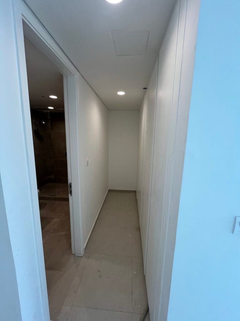 Chance Deal | 2 Bedroom Sea-Facing Apartment Panorama, Emaar Oceanfront, Karachi — property photo 5