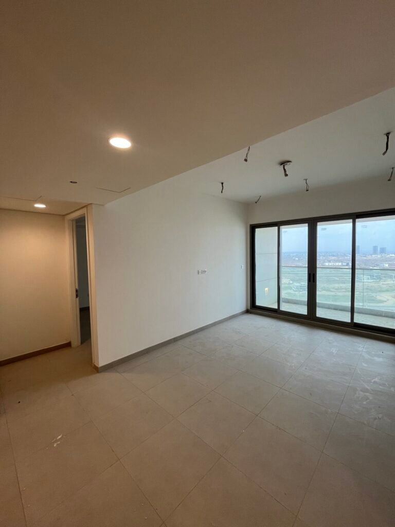 CHANCE DEAL | 2-BEDROOM CITY-VIEW APARTMENT | PANORAMA EMAAR — property photo 3