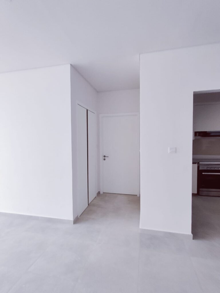 2-Bedroom Boulevard-Facing Apartment | 19th Floor | The Views, Emaar Oceanfront — property photo 5