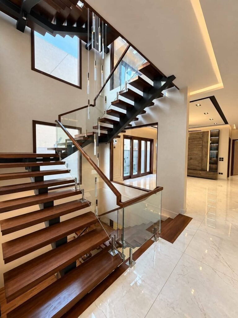 500 Sq Yards House for Sale in Phase 8, DHA Karachi — property photo 4